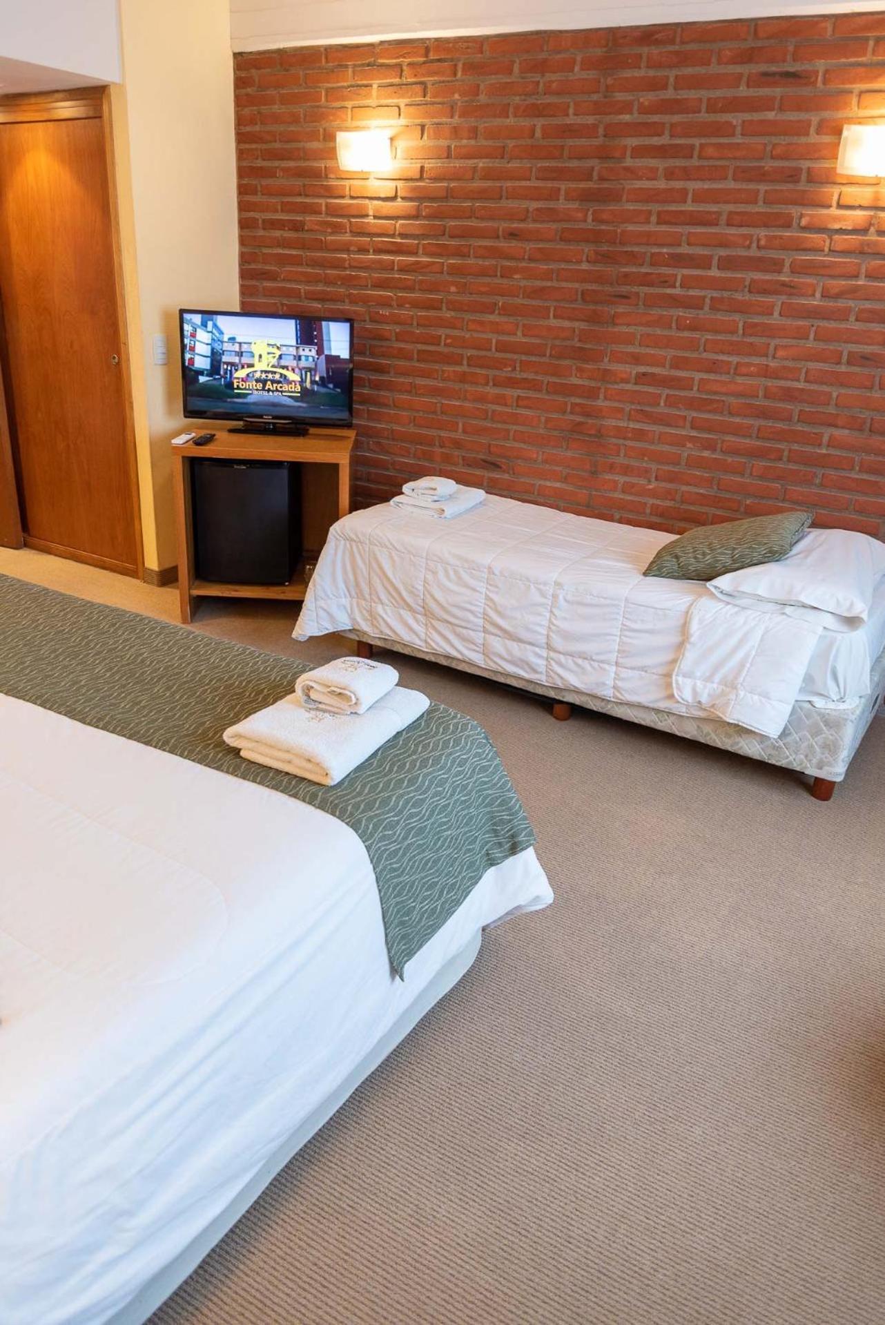 Fonte Arcada Hotell Villa Gesell Rum bild